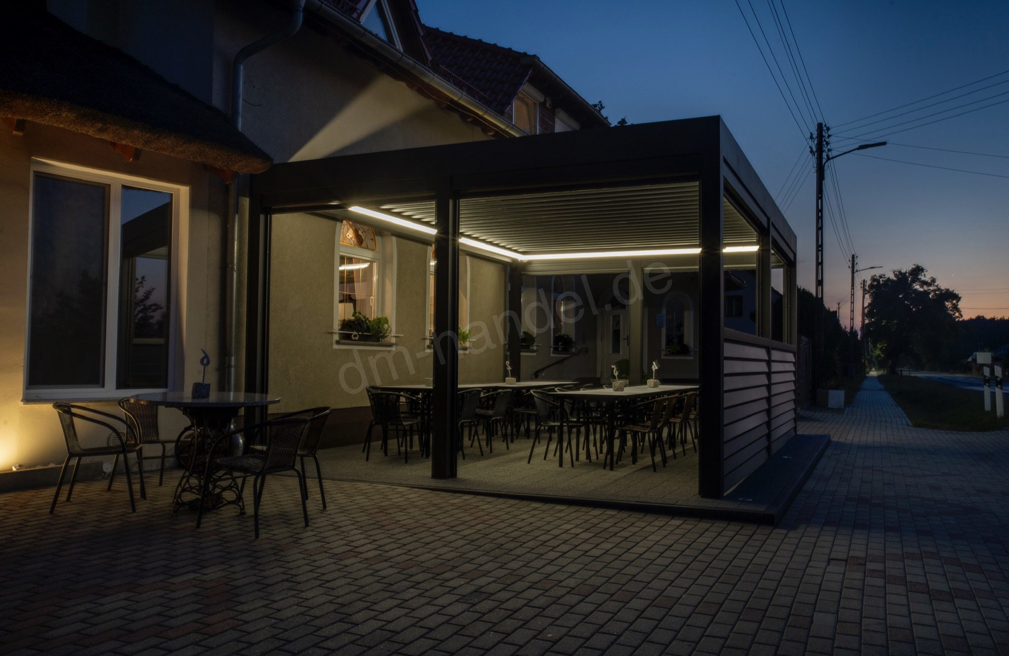 dm-handel-pergola-sb-500-6x3-5m-lamellenpergola-mit-elektromotor image 8