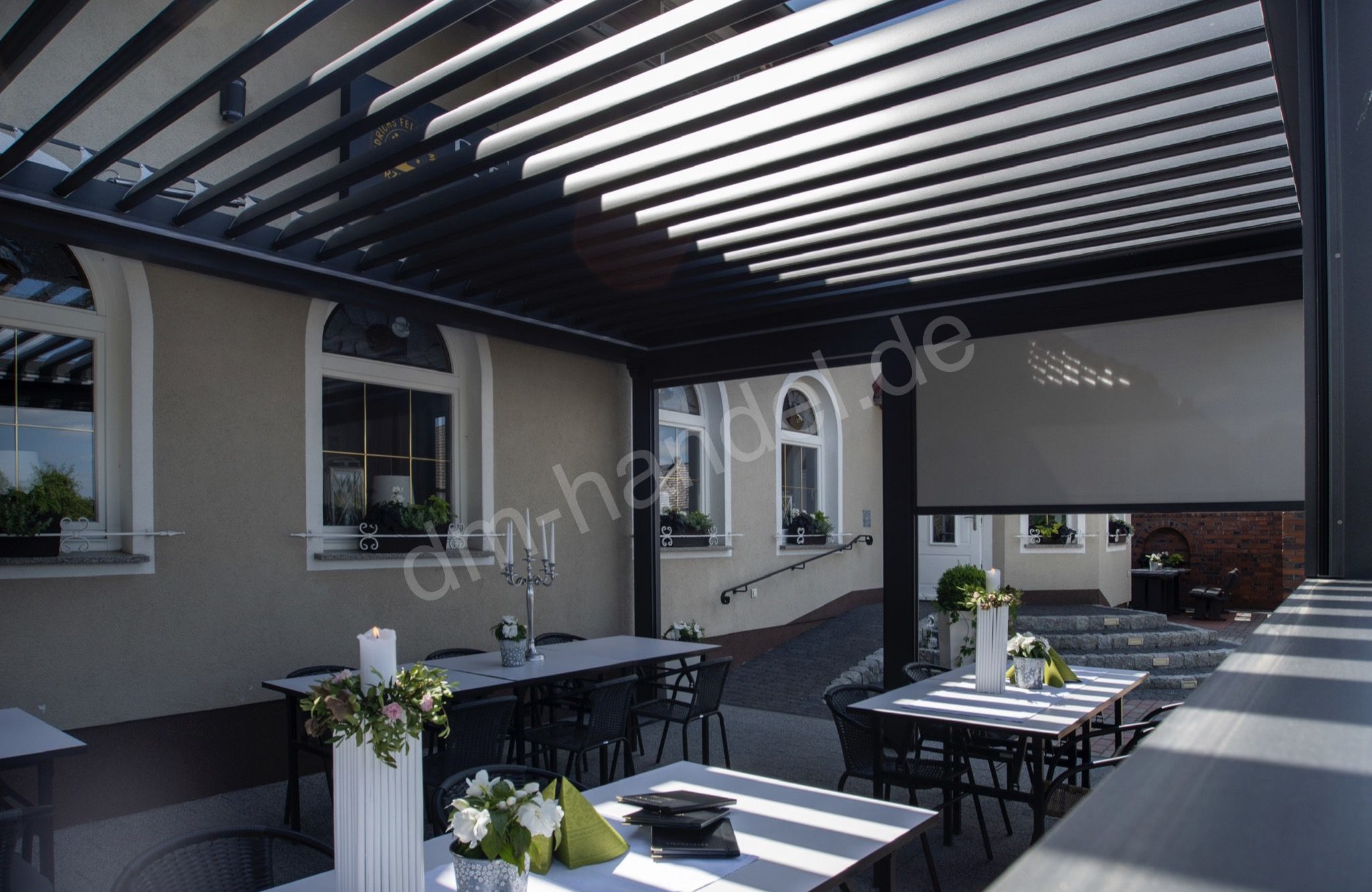 dm-handel-pergola-sb-500-6x2-5m-lamellenpergola-mit-elektromotor image 5