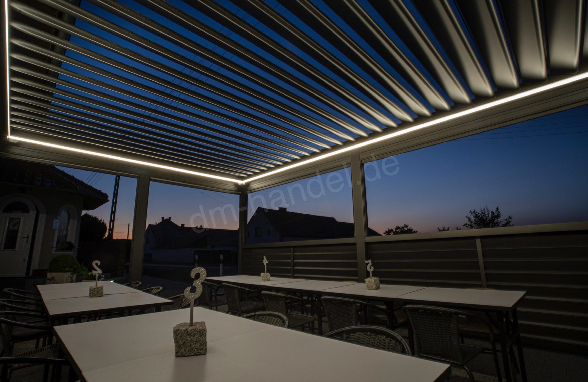 dm-handel-pergola-sb-500-6x2-5m-lamellenpergola-mit-elektromotor image 4