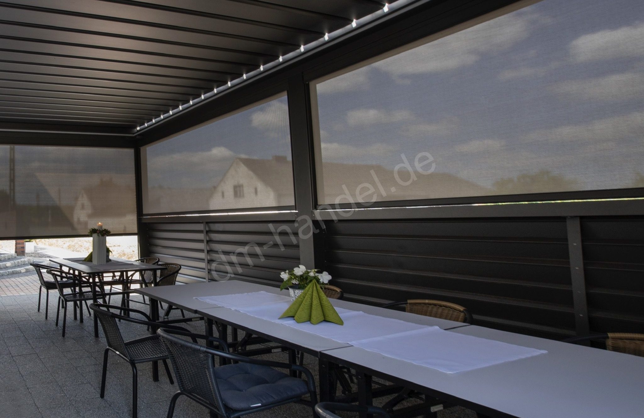 dm-handel-pergola-sb-500-6x2-5m-lamellenpergola-mit-elektromotor image 2