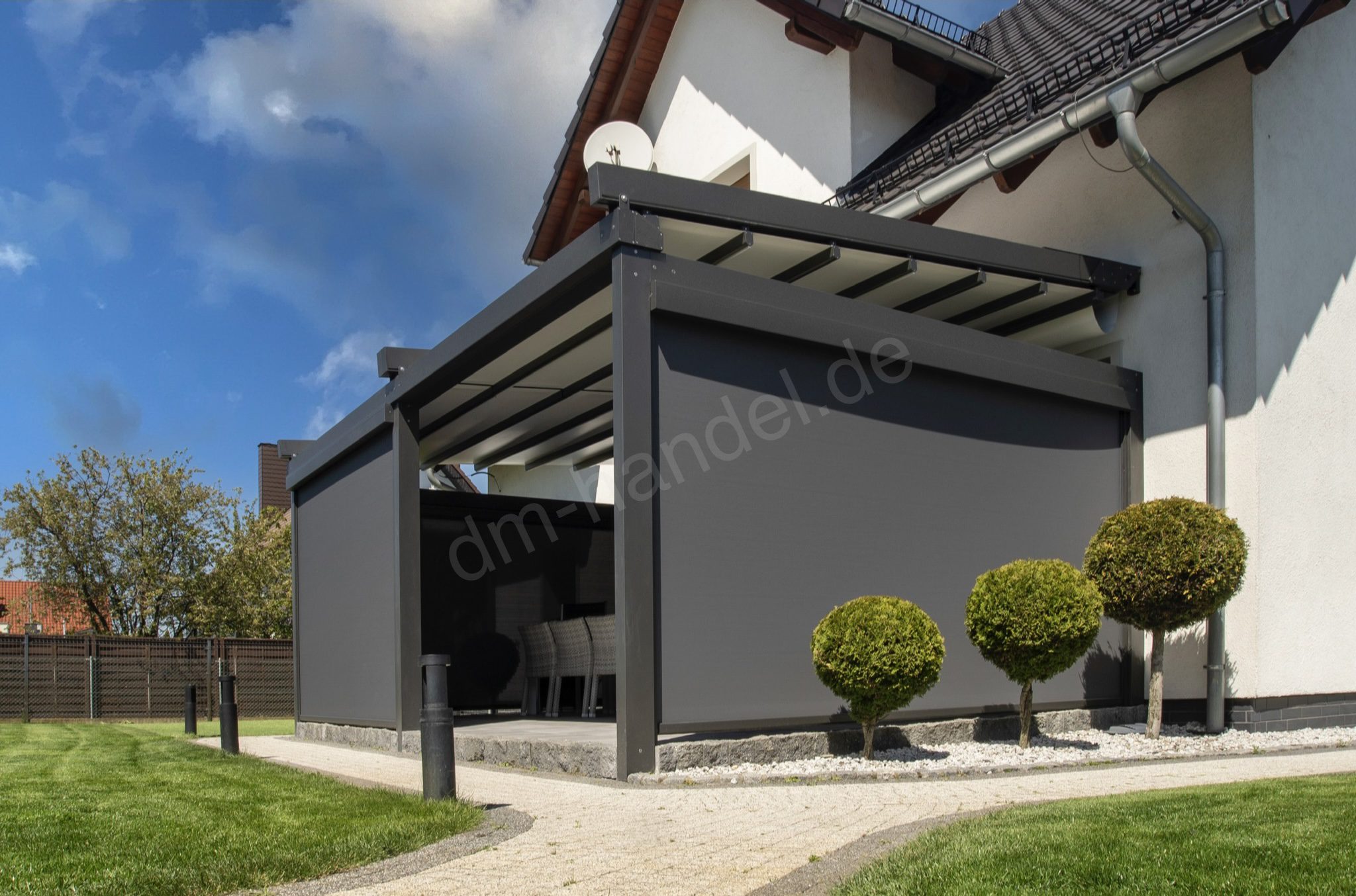 dm-handel-ziiip-120-large-senkrechtmarkise-mit-elektroantrieb image 3