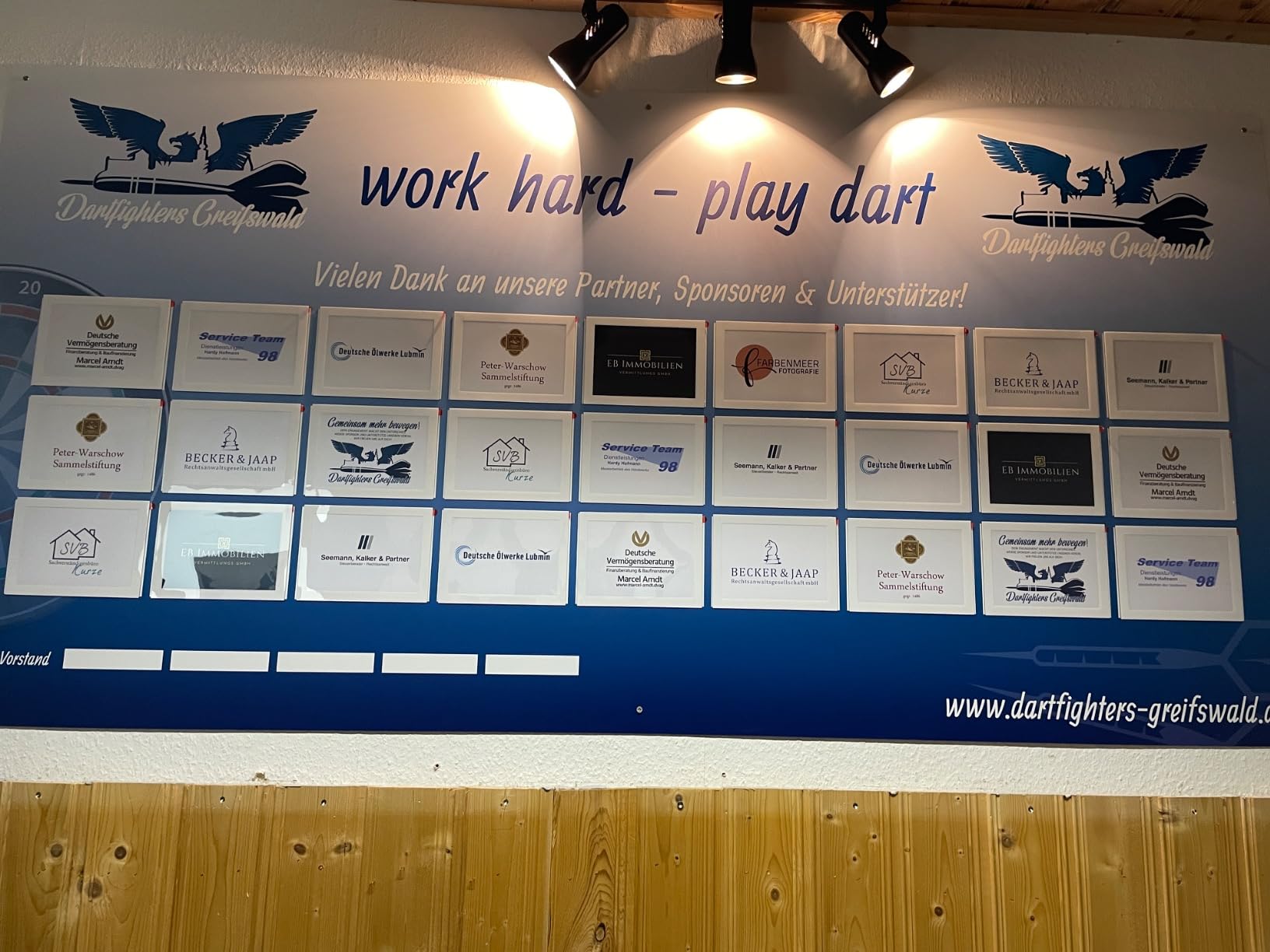 Hält am Kühlschrank