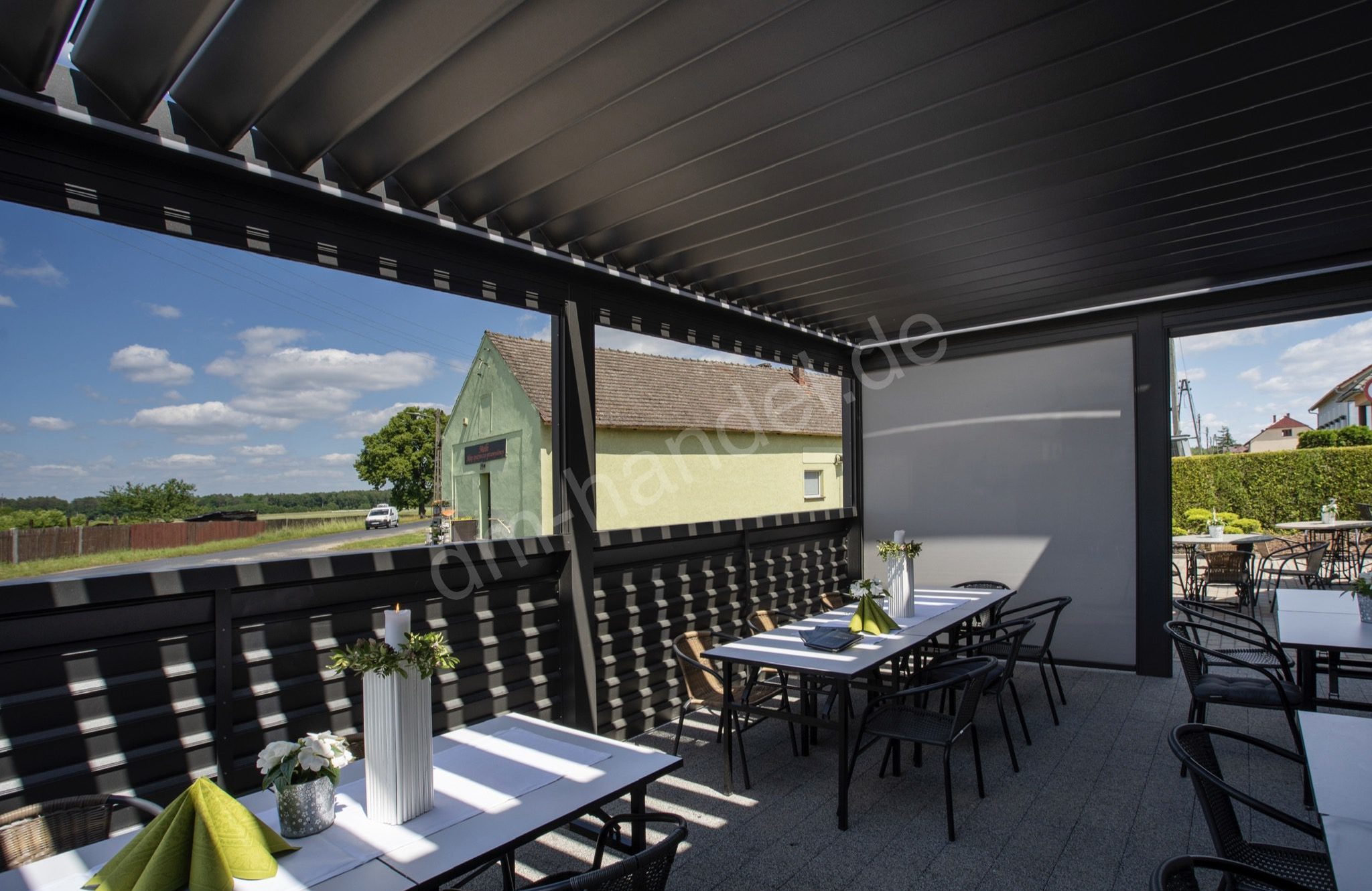 dm-handel-pergola-sb-500-6x3-5m-lamellenpergola-mit-elektromotor image 5